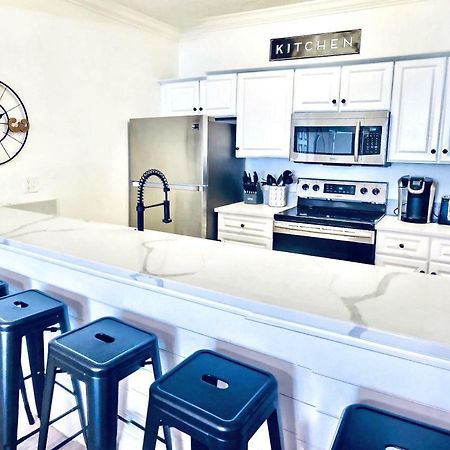 Barefoot Bliss - Beachfront Condo - Sleeps 12 Panama Stadt Exterior foto