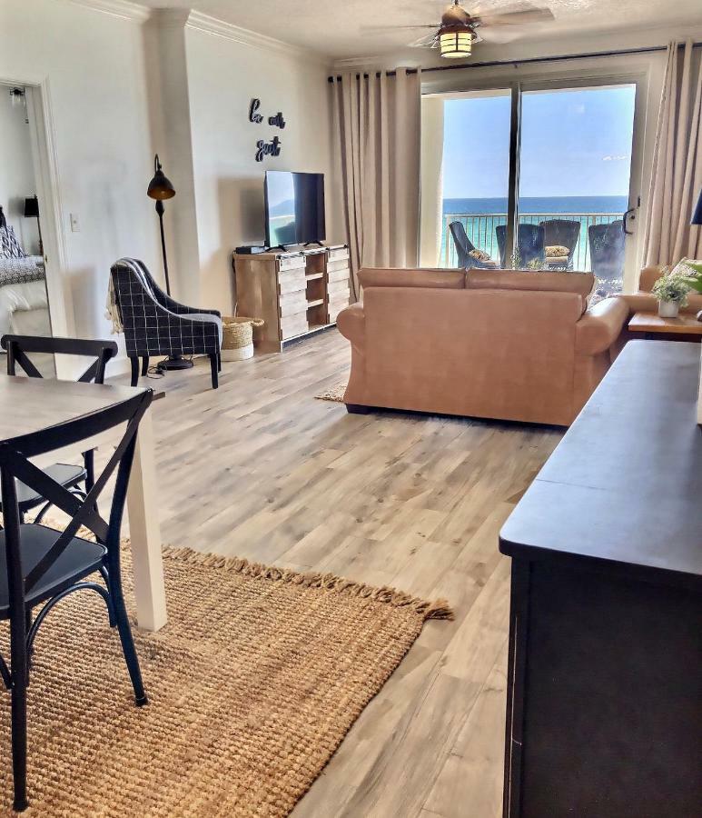 Barefoot Bliss - Beachfront Condo - Sleeps 12 Panama Stadt Exterior foto