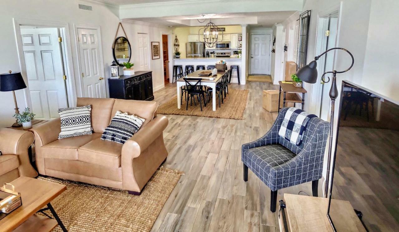 Barefoot Bliss - Beachfront Condo - Sleeps 12 Panama Stadt Exterior foto